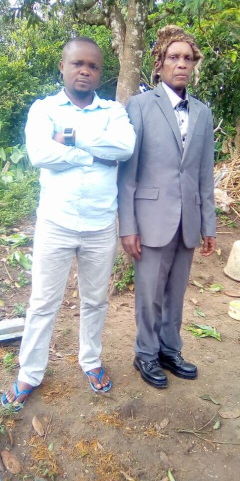 Deux hommes Bila